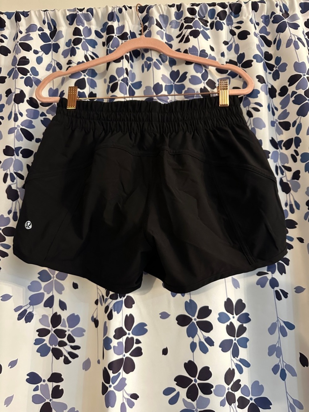 Lululemon Women’s Black Athletic Shorts with Secure Zip Pocket - Picture 3 of 4
